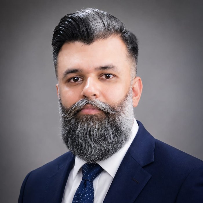 CA Sumit Ahluwalia, Founder